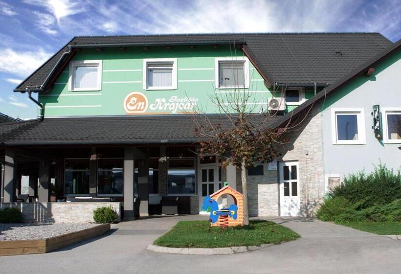 تختخواب و صبحانه Rooms En Krajcar