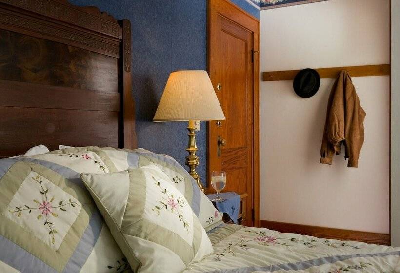 مبيت وإفطار The White Oak Inn