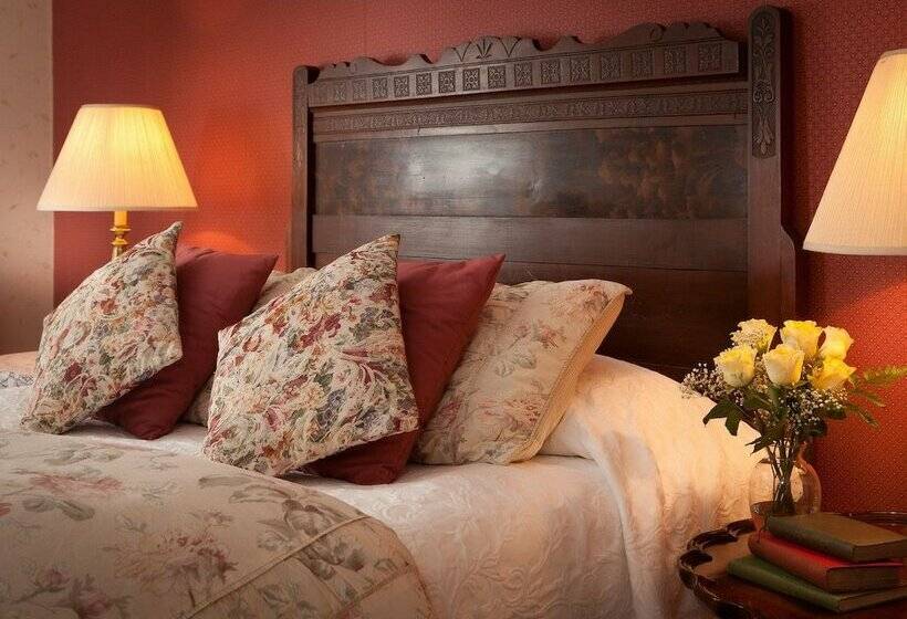 مبيت وإفطار The White Oak Inn