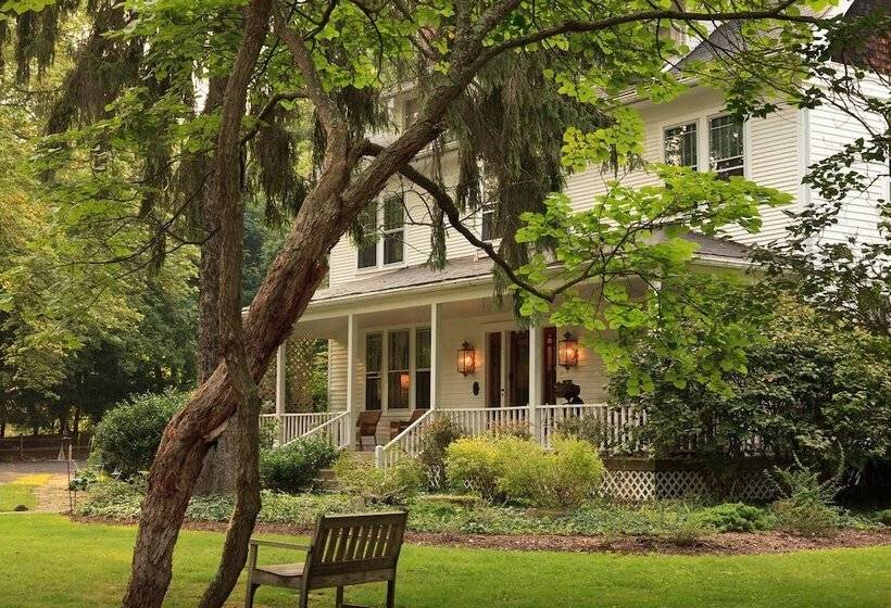 مبيت وإفطار The White Oak Inn