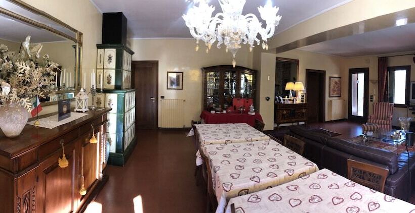 مبيت وإفطار Villa Fior Di Robinia