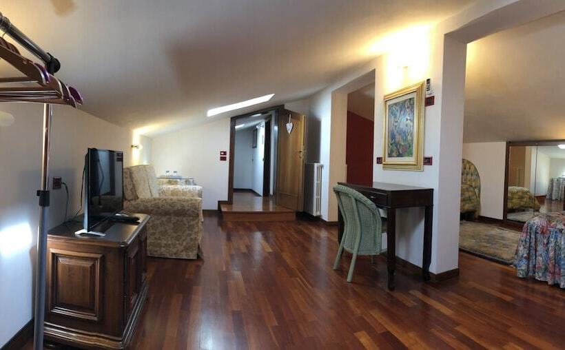 مبيت وإفطار Villa Fior Di Robinia