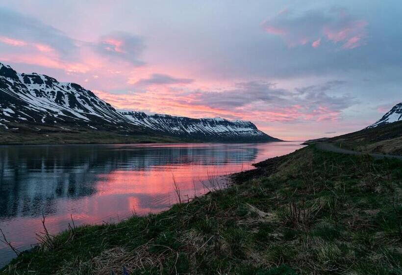 Hafaldan Hi Hostel   Harbour Building