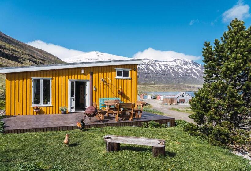 Hafaldan Hi Hostel   Harbour Building