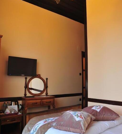 هتل Aksehir Butik