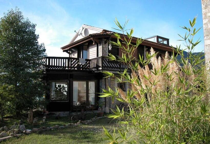 فندق Azienda Agricola Il Querceto