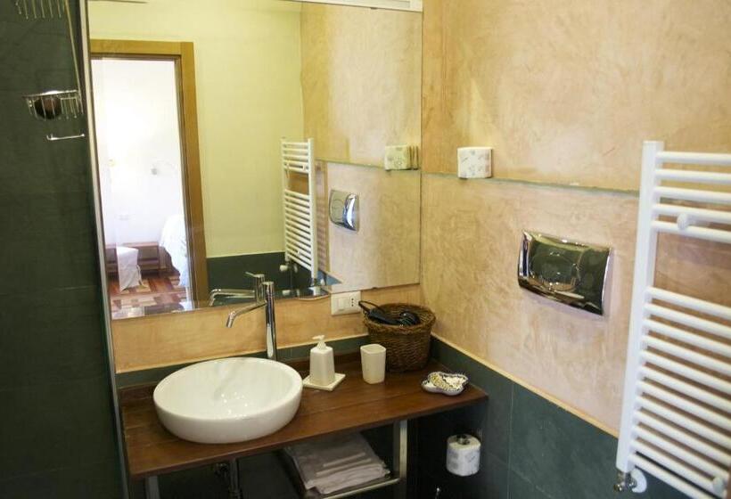 فندق Azienda Agricola Il Querceto