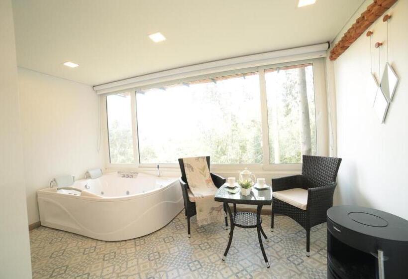 هتل Boutique Guatika