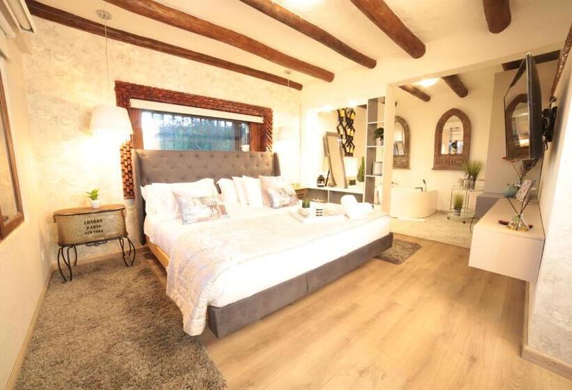 هتل Boutique Guatika