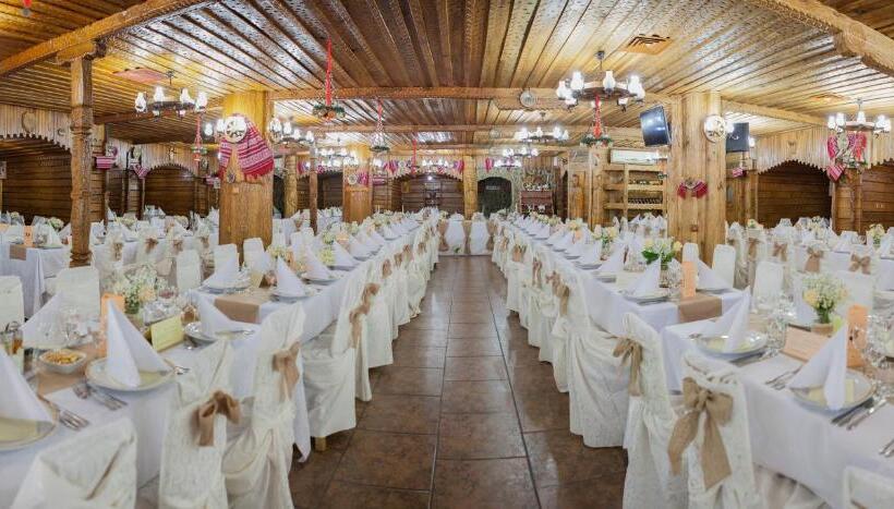 호텔 Complex Turistic Casa Romaneasca