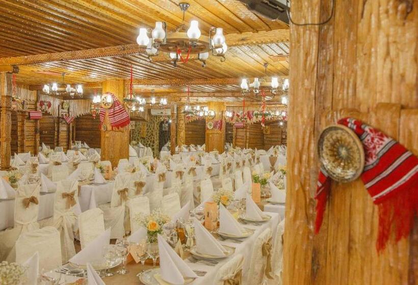 호텔 Complex Turistic Casa Romaneasca