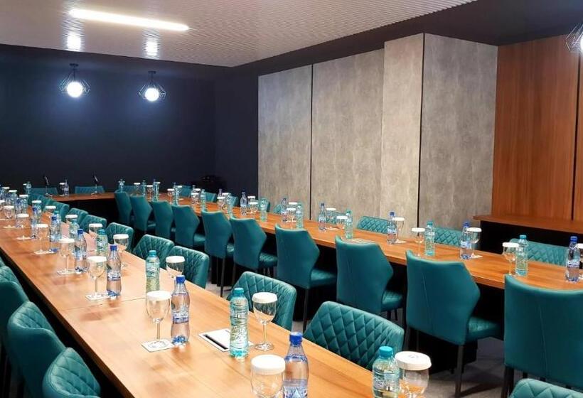 호텔 Complex Turistic Casa Romaneasca