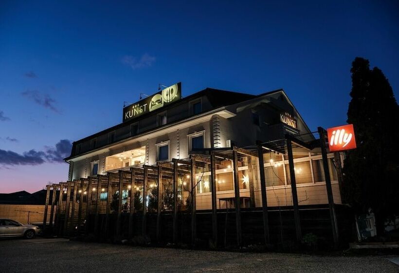 هتل Kunst