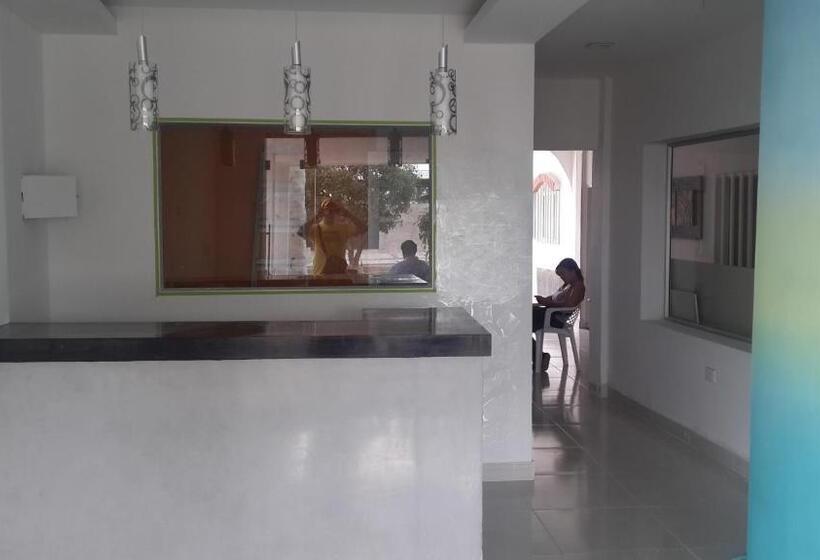 ホテル Los Estoraques