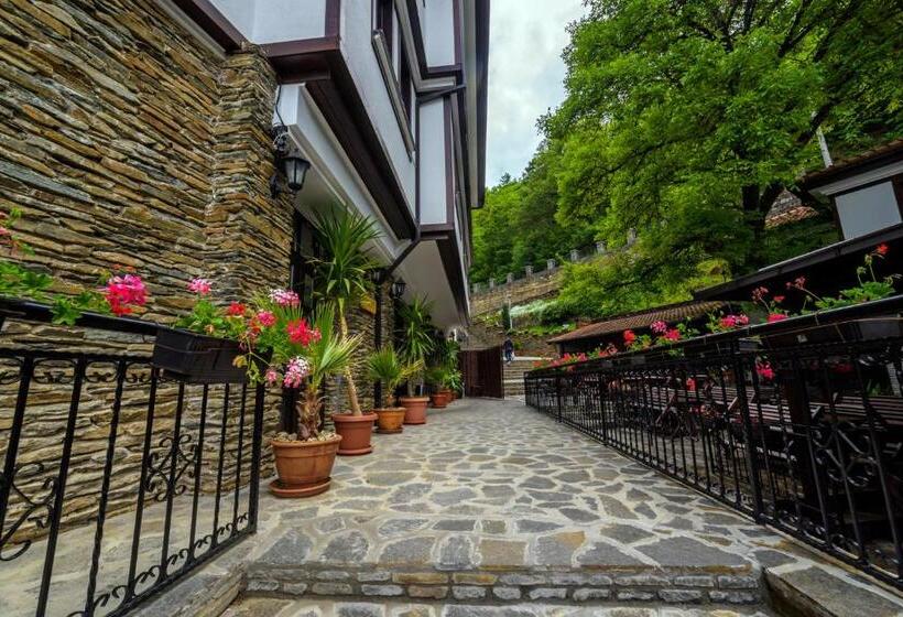 هتل Manastir Sv. Joakim Osogovski