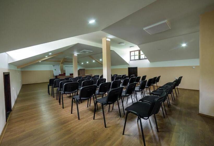 هتل Manastir Sv. Joakim Osogovski