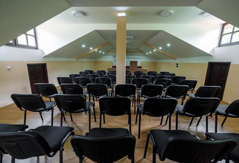 هتل Manastir Sv. Joakim Osogovski