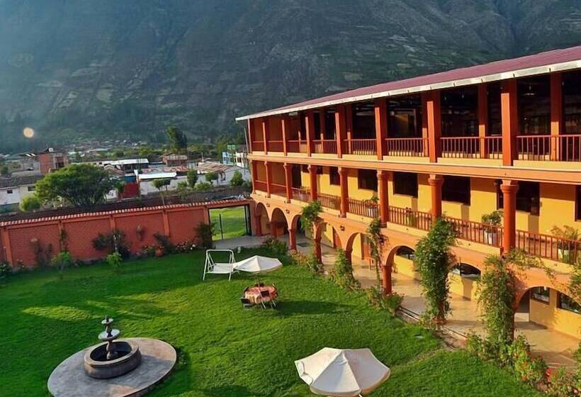 هتل Qasana Plaza Calca