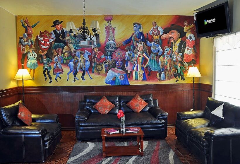 هتل Qasana Plaza Calca