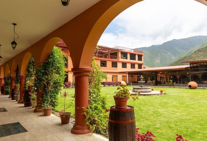 هتل Qasana Plaza Calca