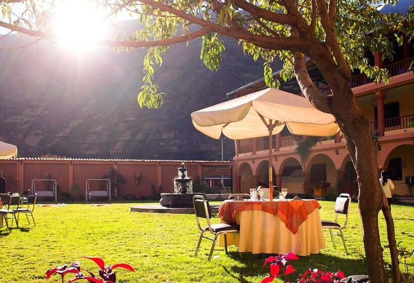 هتل Qasana Plaza Calca