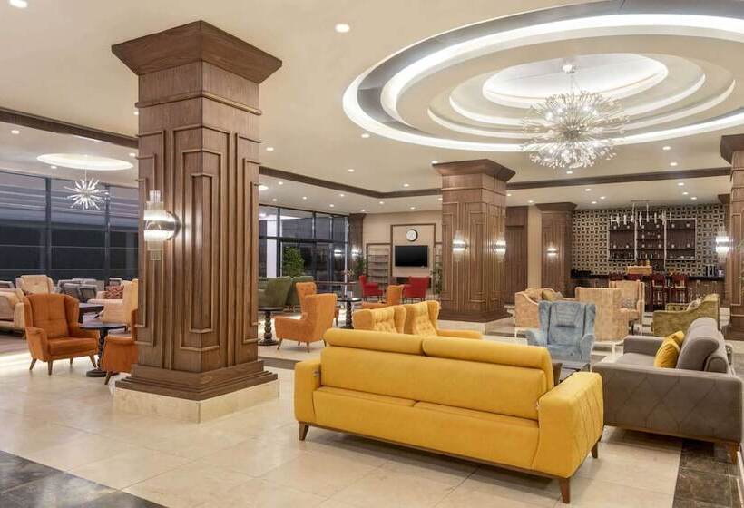 בית מלון כפרי Ramada Resort By Wyndham Unye