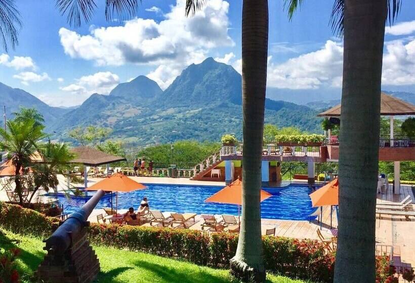 Отель Real Dinastía