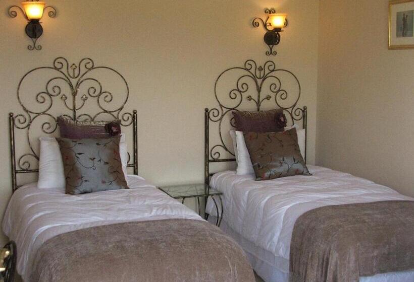 בית מלון כפרי River Crossing