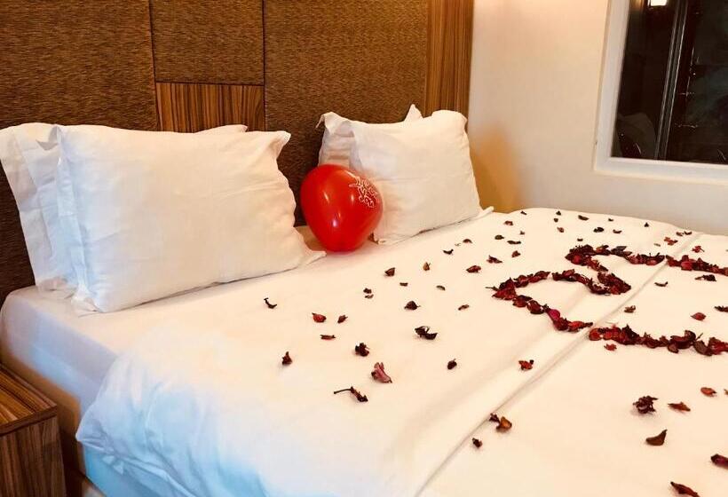 هتل Tehran Boutique