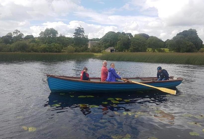 בית מלון כפרי Temple House