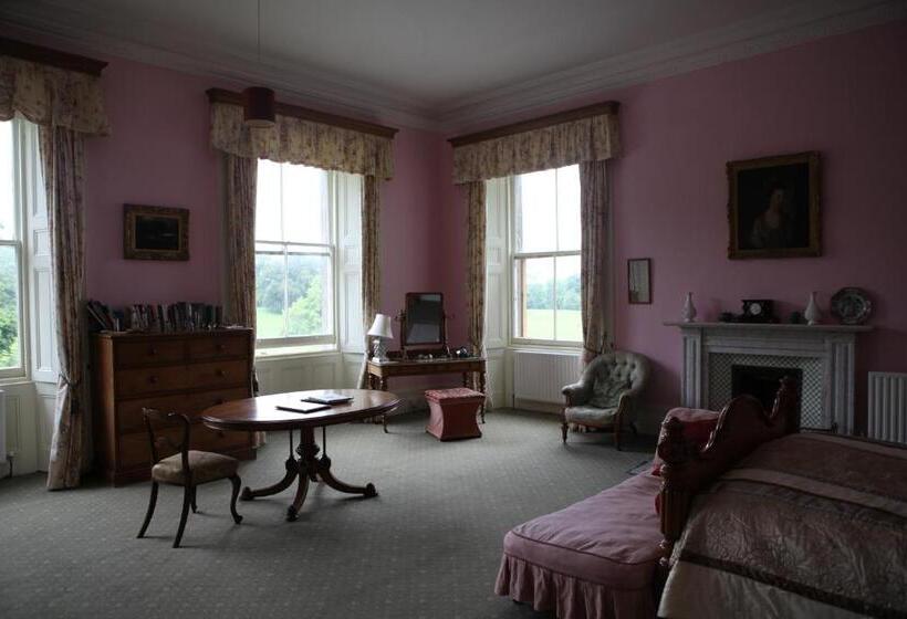 בית מלון כפרי Temple House