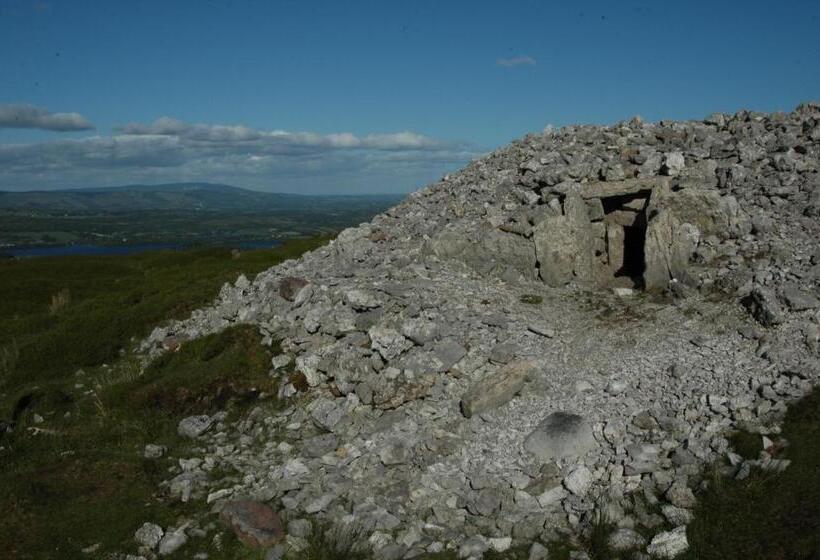 בית מלון כפרי Temple House