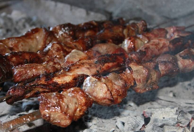 هتل Twins Wine Cellar