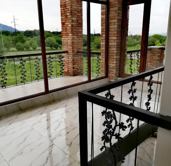 هتل Twins Wine Cellar