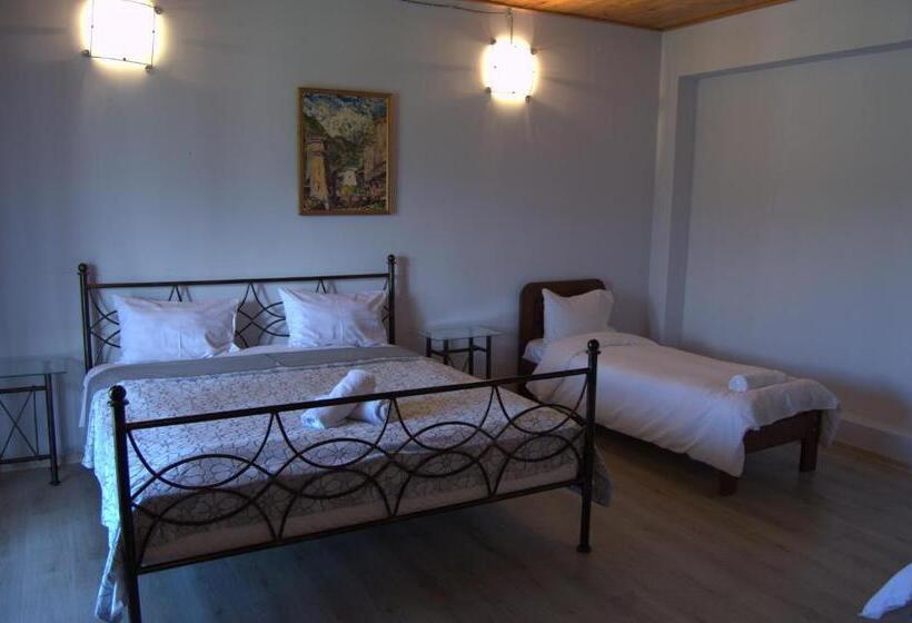 هتل Twins Wine Cellar