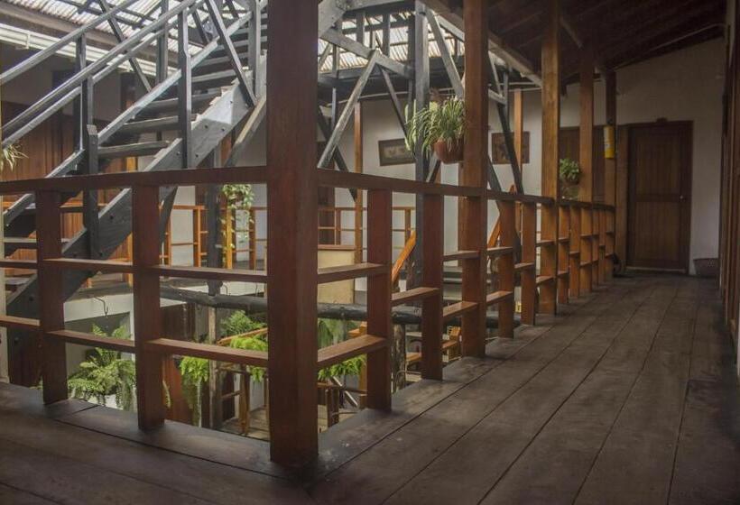 فندق Waira Selva