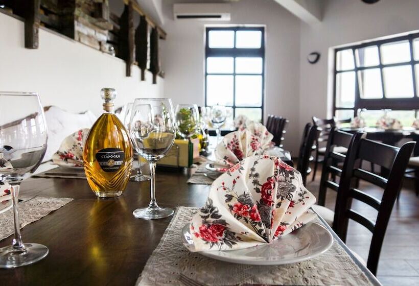 فندق Wine & Spa Complex Starosel