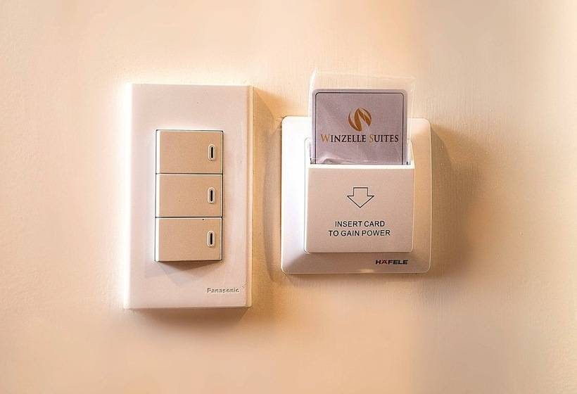 هتل Winzelle Suites