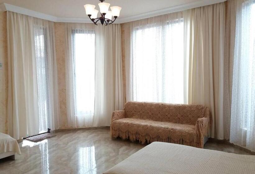 پانسیون Apartment Maxinjauri