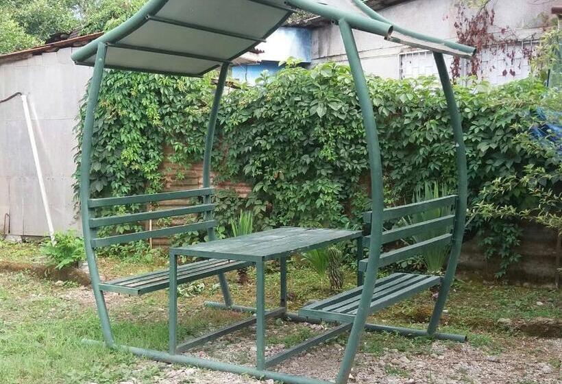 پانسیون Apartment Maxinjauri