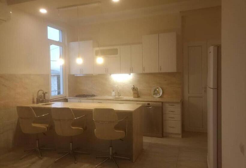 پانسیون Bis A Guesthouse