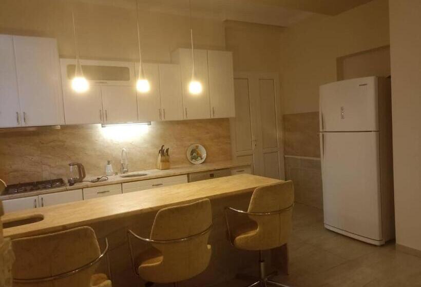 پانسیون Bis A Guesthouse