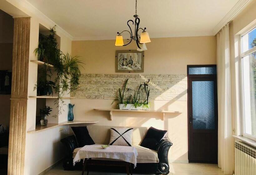 پانسیون Bis A Guesthouse