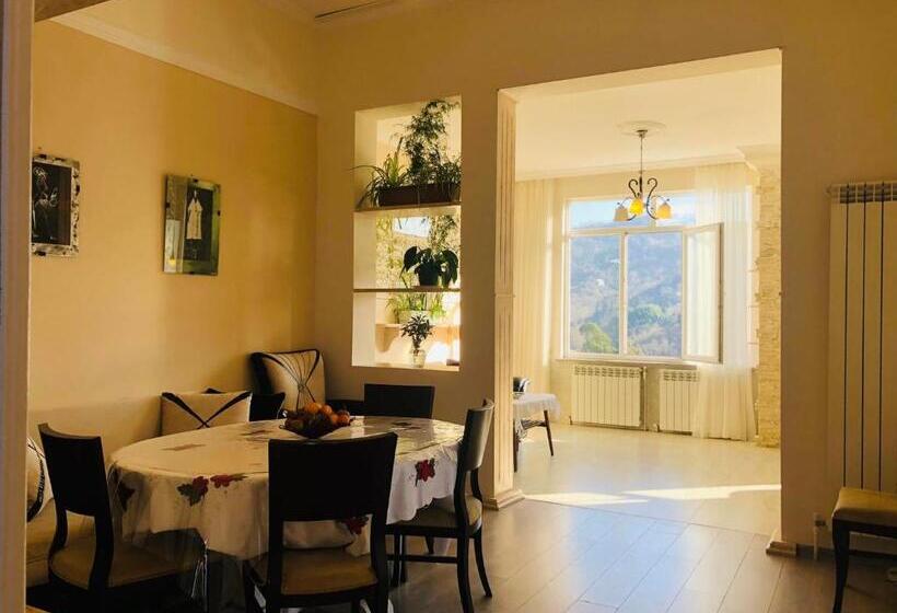 پانسیون Bis A Guesthouse