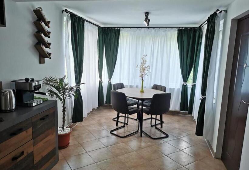 פנסיון Casa Noastra