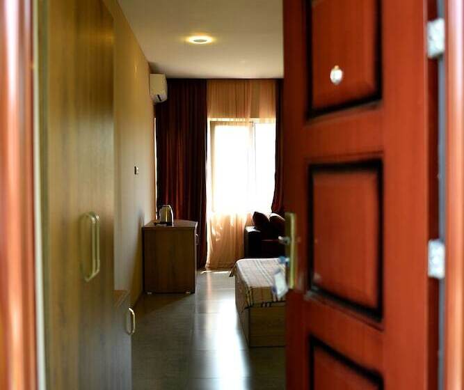 پانسیون Aparthotel Costa