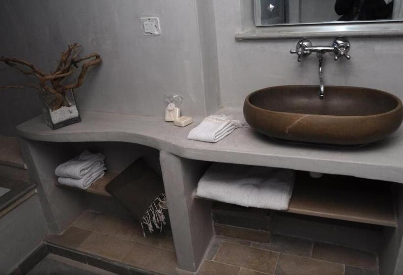 بنسيون Dar Ennour Djerbahood Erriadh