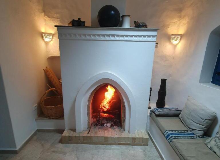 بنسيون Dar Ennour Djerbahood Erriadh