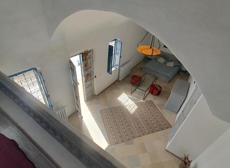 بنسيون Dar Ennour Djerbahood Erriadh