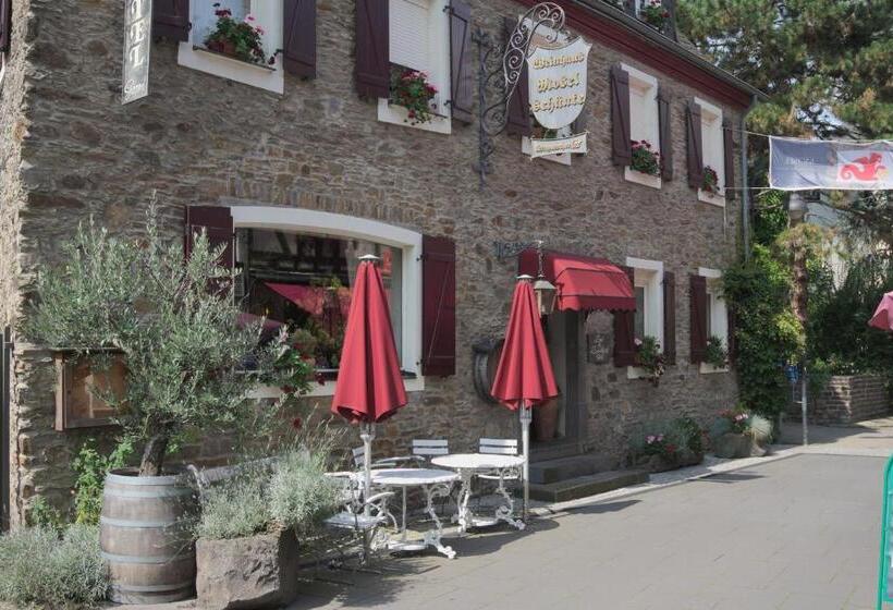 ペンション Garni Altes Winzerhaus Moselschänke